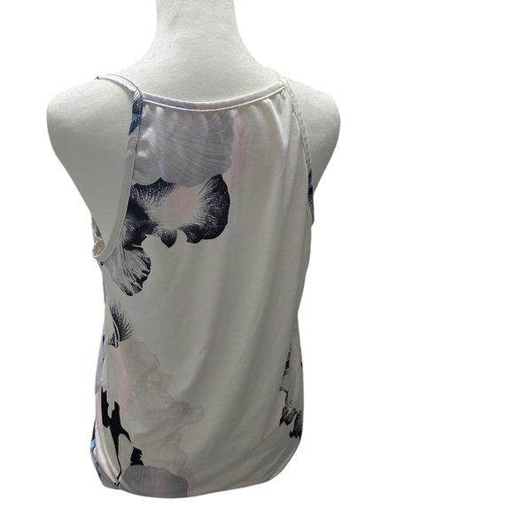 Floral Zip-Front Silky Tank Top - Picture 3 of 3